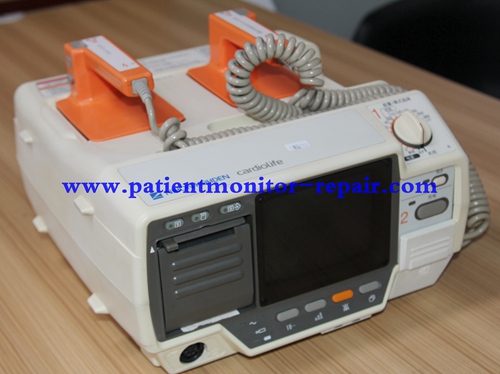 اصلاح defibrillator NIHON KOHDEN Cardiolife TEC-7511C